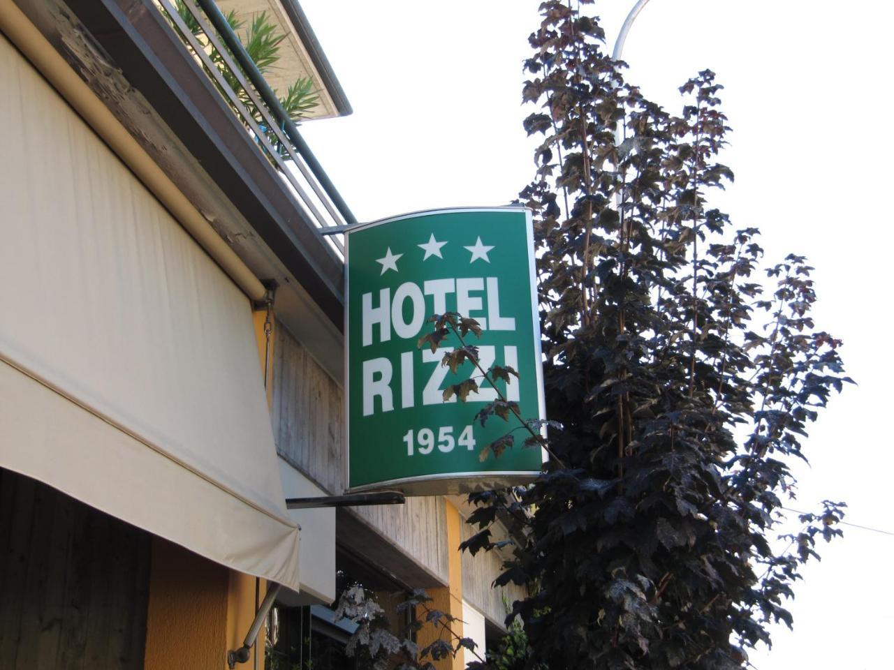 Hotel Rizzi Monticello Conte Otto Екстериор снимка