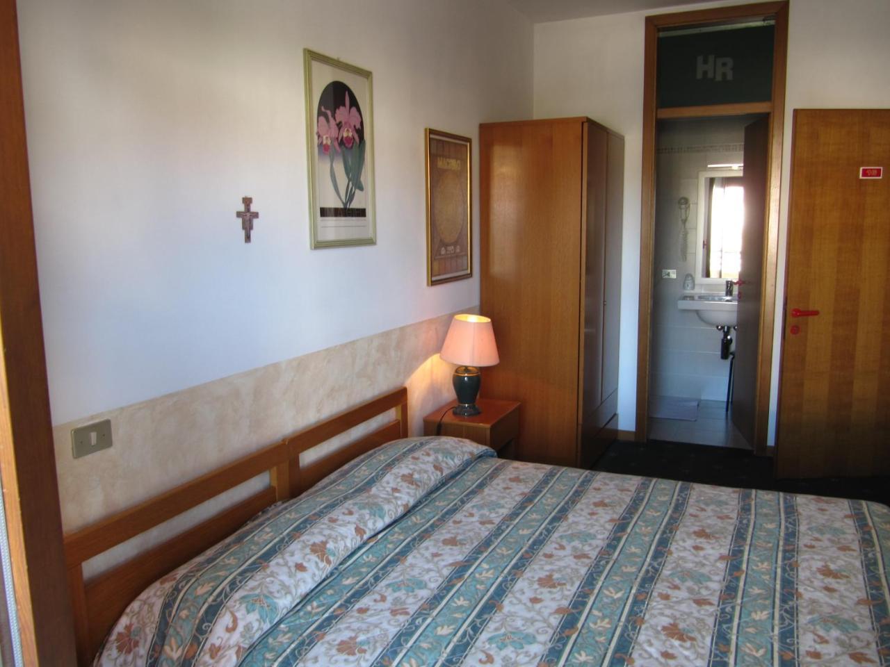 Hotel Rizzi Monticello Conte Otto Екстериор снимка